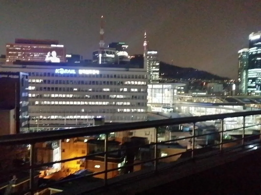 Hostel Feliz Guesthouse, Seoul Station