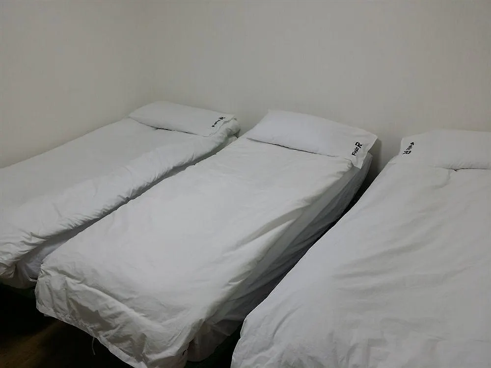 Hostel Feliz Guesthouse, Seoul Station South Korea