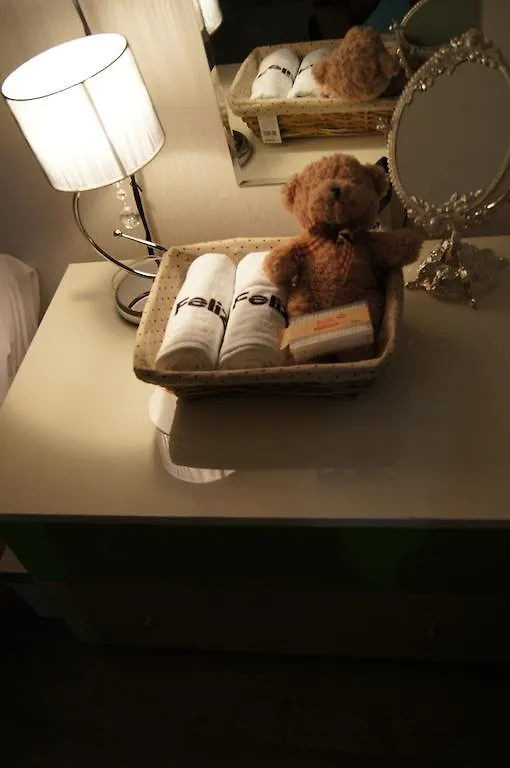 Feliz Guesthouse, Seoul Station South Korea