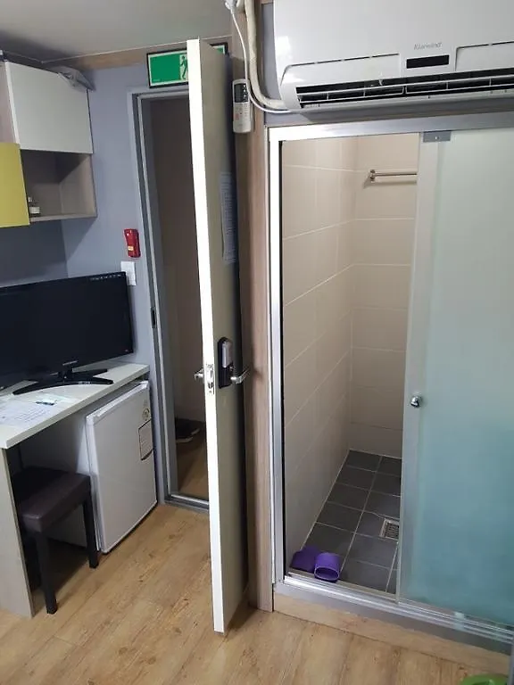 Feliz Guesthouse, Seoul Station South Korea